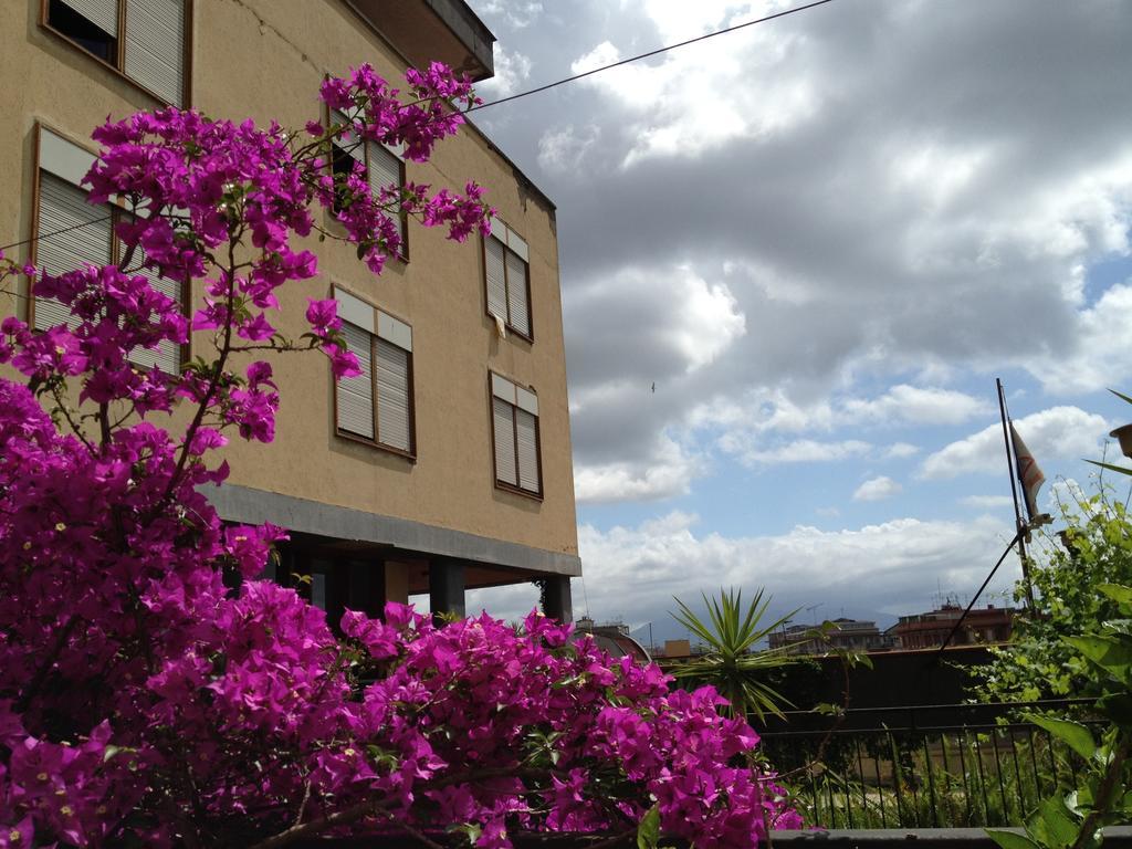 Ostello Mergellina Aig Hostel Naples Exterior photo